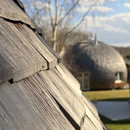 Nordkugel - Kugelhaus Am See Penzlin Exteriör bild