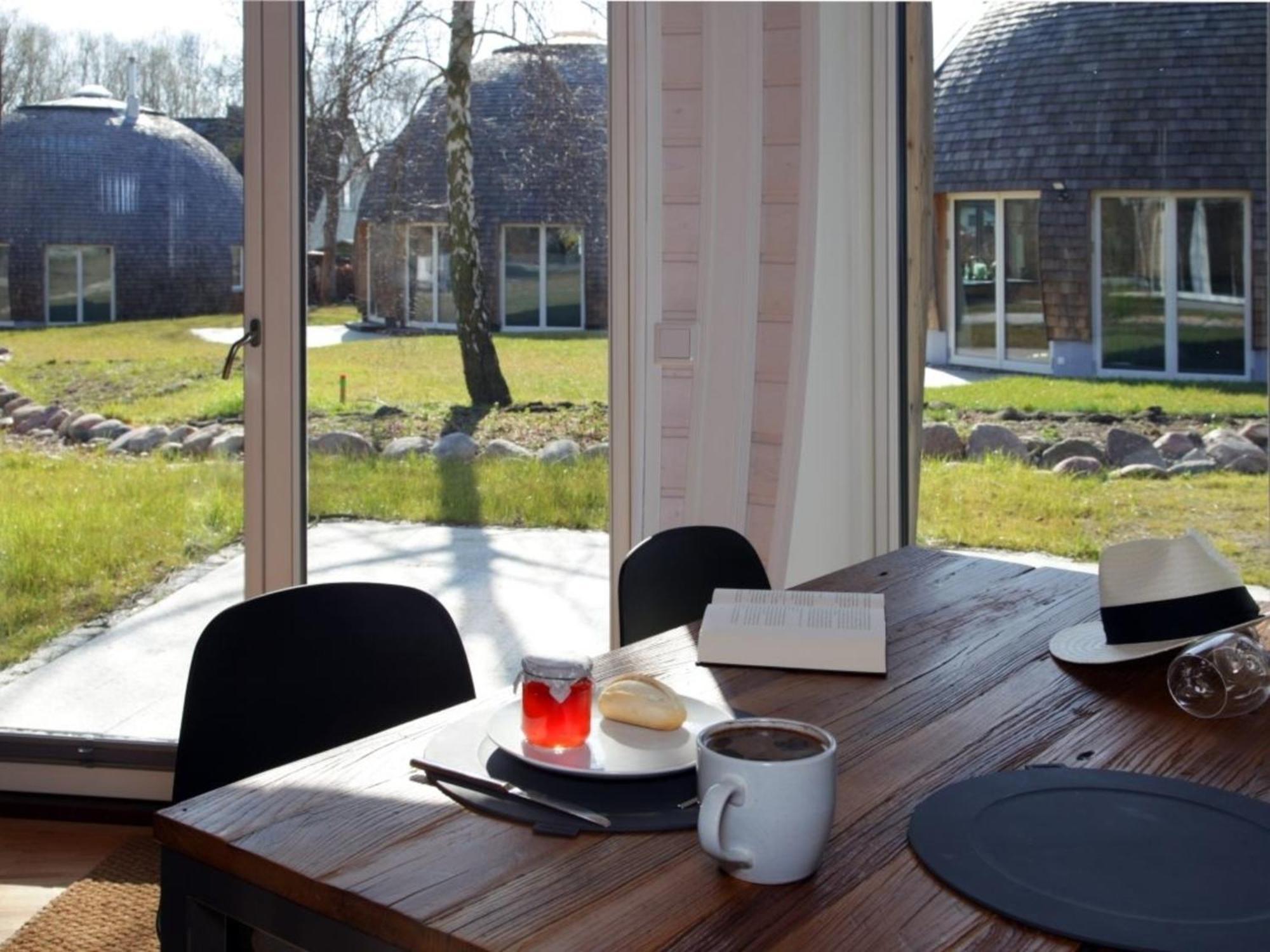 Nordkugel - Kugelhaus Am See Penzlin Exteriör bild